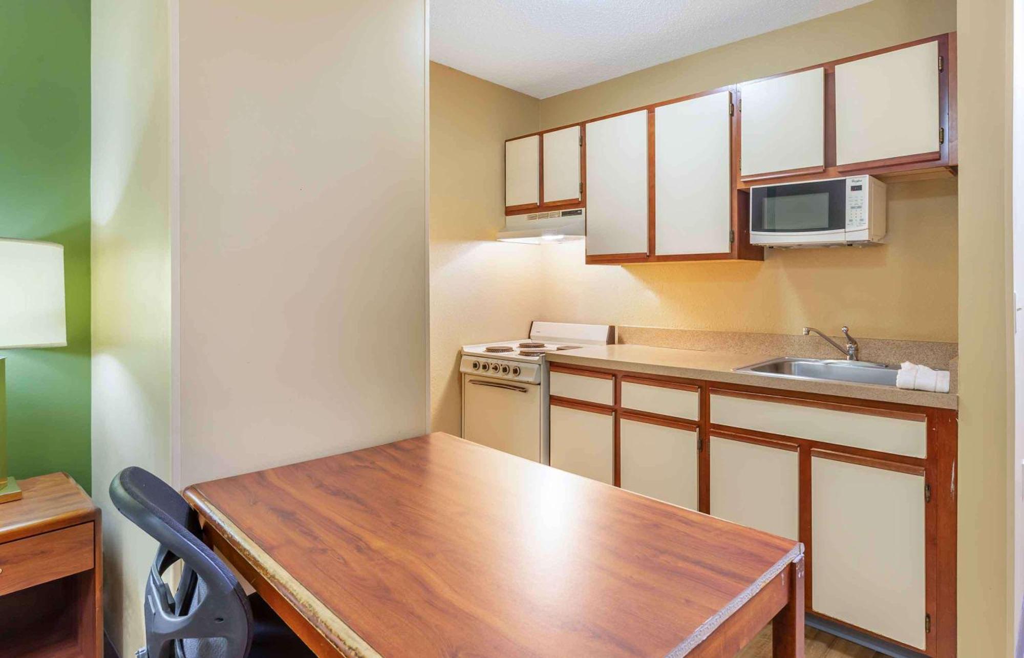 Extended Stay America Select Suites - Richmond - Innsbrook Экстерьер фото